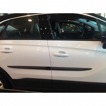 Ochranné bočné lišty na dvere, Opel Crossland X, 2017+ Ochranné bočné lišty na dvere, Opel Crossland X, 2017+