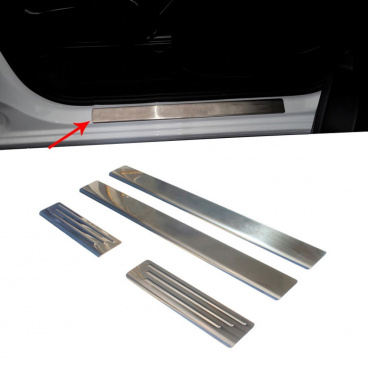 Nerez kryty vnútorných prahov Omtec Dacia Duster 2010+  (logo Duster)