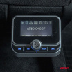 FM vysielač do auta s diaľkovým ovládaním 2×USB-A 12V 24V