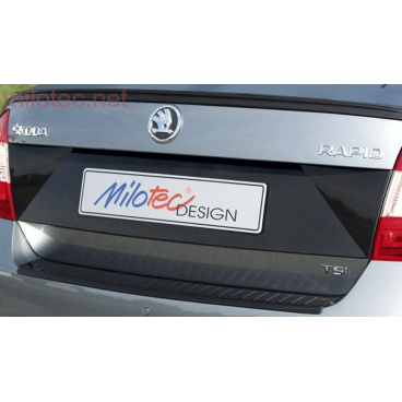 Škoda Rapid Limousine - designový kryt pod ŠPZ, ABS čierna metalíza Škoda Rapid Limousine - designový kryt pod ŠPZ, ABS čierna metalíza