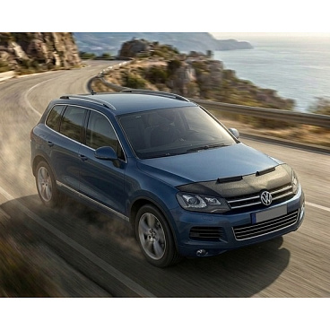 Čierny ochranný návlek na prednú časť kapoty pre VW Touareg II 2010–18