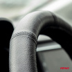 Kožený poťah na volant automobilu XXXXL 49-51cm AMIO-01771