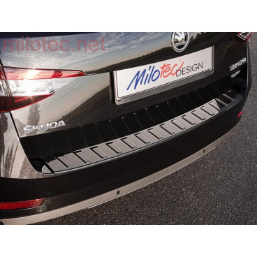 Škoda Superb III Combi - prah piatych dverí s výstupky, ABS-čierna metalíza