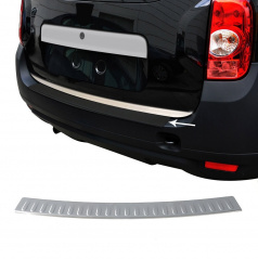 Nerez brúsený kryt zadného nárazníka Omtec Dacia Duster 2010-18