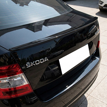 Zadné krídlo Gloss Black pre ŠKODA OCTAVIA III 2013–2019 Zadné krídlo Gloss Black pre ŠKODA OCTAVIA III 2013–2019