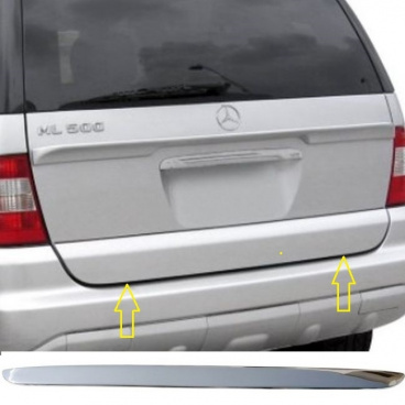 Nerez kryt spodnej hrany kufra Mercedes ML W163 1998-2005