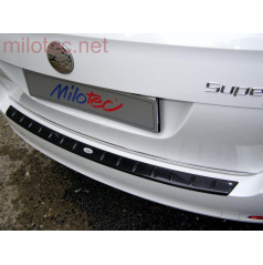 Prah piatych dverí s výstupky, ABS-čierna metalíza, Škoda Superb II Combi 01/2010 +