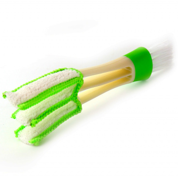 Kefka na čistenie ventilačných mriežok v aute Kefka na čistenie ventilačných mriežok v aute