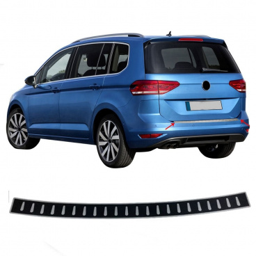 Nerez / karbón kryt hrany zadného nárazníka VW Touran 2015+ Nerez / karbón kryt hrany zadného nárazníka VW Touran 2015+