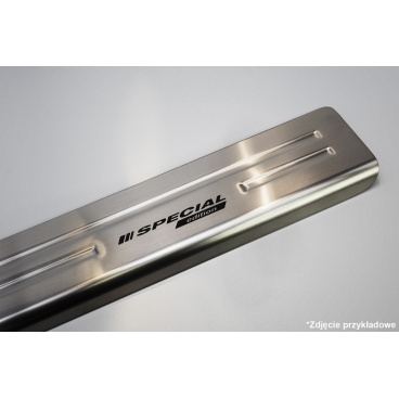 Nerez ochranné lišty prahu dverí 4ks Špeciálna edícia Mazda 6 sedan / kombi 2012-16 Nerez ochranné lišty prahu dverí 4ks Špeciálna edícia Mazda 6 sedan / kombi 2012-16