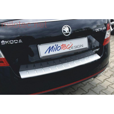 Prah piatych dverí s výstupky, ABS-strieborný Škoda Octavia III RS Limousine 2013+ Prah piatych dverí s výstupky, ABS-strieborný Škoda Octavia III RS Limousine 2013+