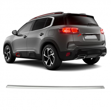 Nerez chróm lišta nad ŠPZ Omtec (pasuje pre niekoľko modelov) Nerez chróm lišta nad ŠPZ Omtec (pasuje pre niekoľko modelov)