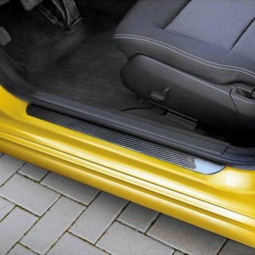 Prahové lišty v imitácii karbónu 2 ks 300x55 mm Prahové lišty v imitácii karbónu 2 ks 300x55 mm