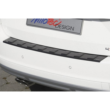 Prah piatych dverí s výstupky, čierny lesklý "klavírlak" - Škoda Yeti Outdoor Facelift od r.v. 2013 Prah piatych dverí s výstupky, čierny lesklý "klavírlak" - Škoda Yeti Outdoor Facelift od r.v. 2013