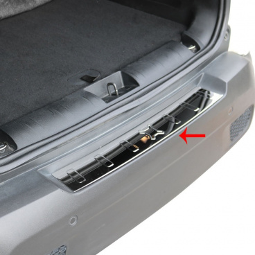 Nerez kryt hrany zadného nárazníka Omtec Jeep Renegade 2014+ leštěný