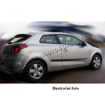 Bočné ochranné lišty dverí (F-24) Hyundai i30 CW combi 2007+ Bočné ochranné lišty dverí (F-24) Hyundai i30 CW combi 2007+