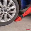 Klin pod koleso automobilu s brzdou AMIO-02793