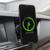 Držiak na telefón do auta na mriežku a na kokpit s rýchlou bezdrôtovou nabíjačkou Qi2 15W AMIO-04179