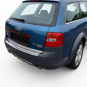 Nerezový leštený kryt hornej hrany zadného nárazníka Audi A6 Allroad 1997-2005 Nerezový leštený kryt hornej hrany zadného nárazníka Audi A6 Allroad 1997-2005