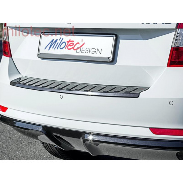 Škoda Rapid Spaceback 2013 - prah piatych dverí s výstupky, ABS-čierna metalíza Škoda Rapid Spaceback 2013 - prah piatych dverí s výstupky, ABS-čierna metalíza