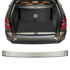 Nerez lestený kryt hornej hrany zadného nárazníka Mercedes E-Klasse W212 kombi 2010-13