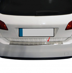 Nerez brúsený kryt hornej hrany zadného nárazníka Peugeot 308 2014-2021 HTB